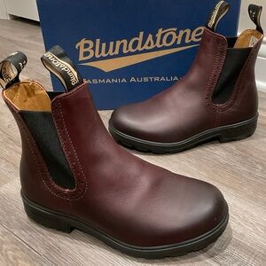 Blundstone BL 1352 Chelsea Shiraz Leather Boots